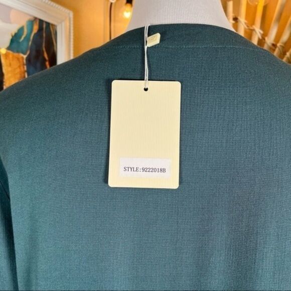 SEE U SOON | Puff Sleeve Emerald Smocked Oversized Wrap Dress - Picture 4 of 14